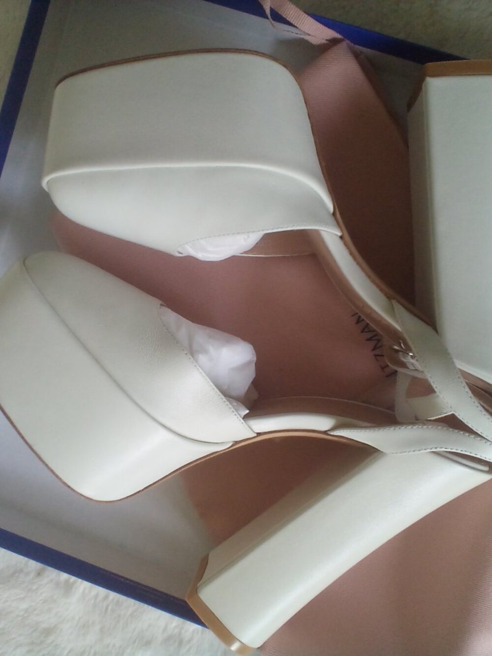 STUART WEITZMAN Sky High 145 Ankle Strap Platform Pump White Size: 8 - Picture 4 of 10